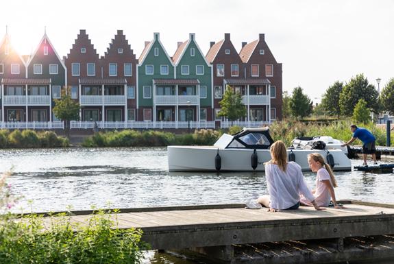 Bungalows mit Blick auf das Wasser | Marinapark Volendam